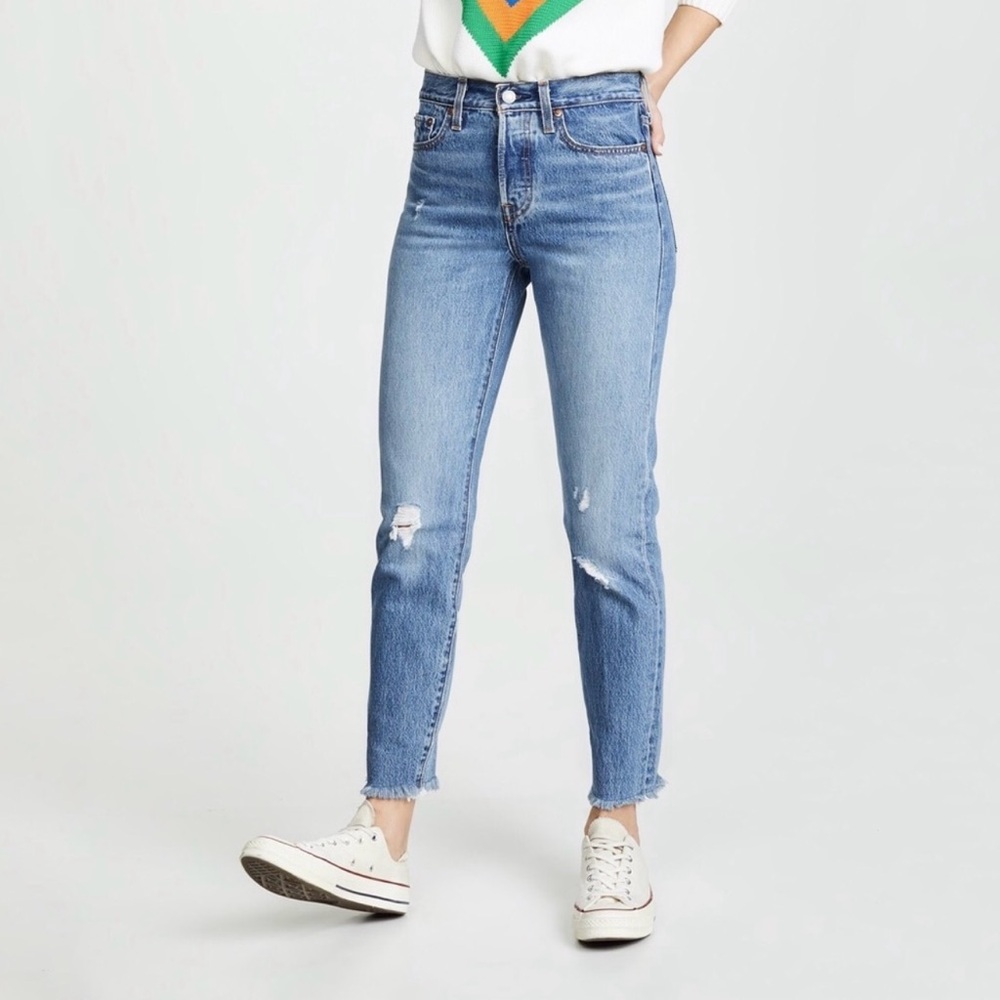 Levi’s Wedgie Cropped Ankle High Rise Distressed Raw Hem Jeans High Waisted 27